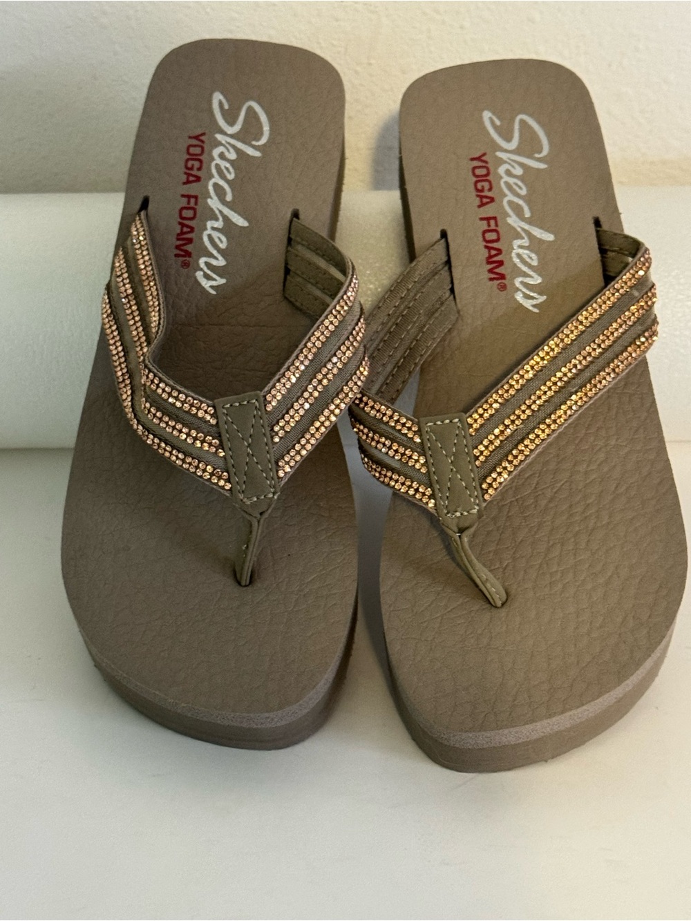 Skechers Vinyasa Sugar Pie Wedge Sandals Taupe Size 9 Like New